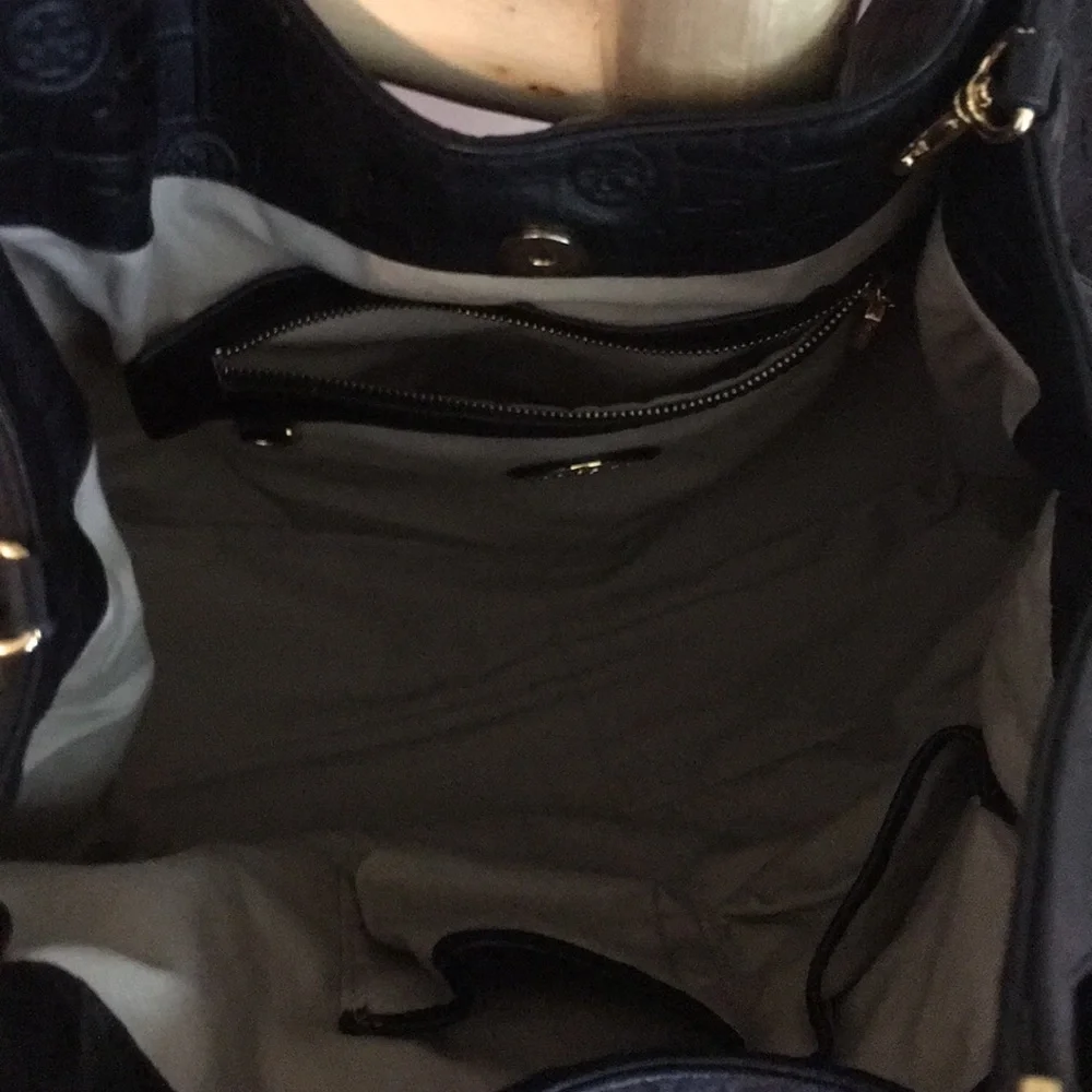 Tory Burch Black Leather Shoulder Bag